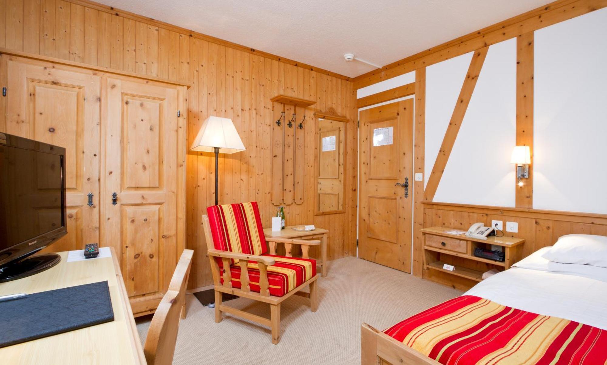 Edelweiss Swiss Quality Hotel Sils-Maria Habitación foto