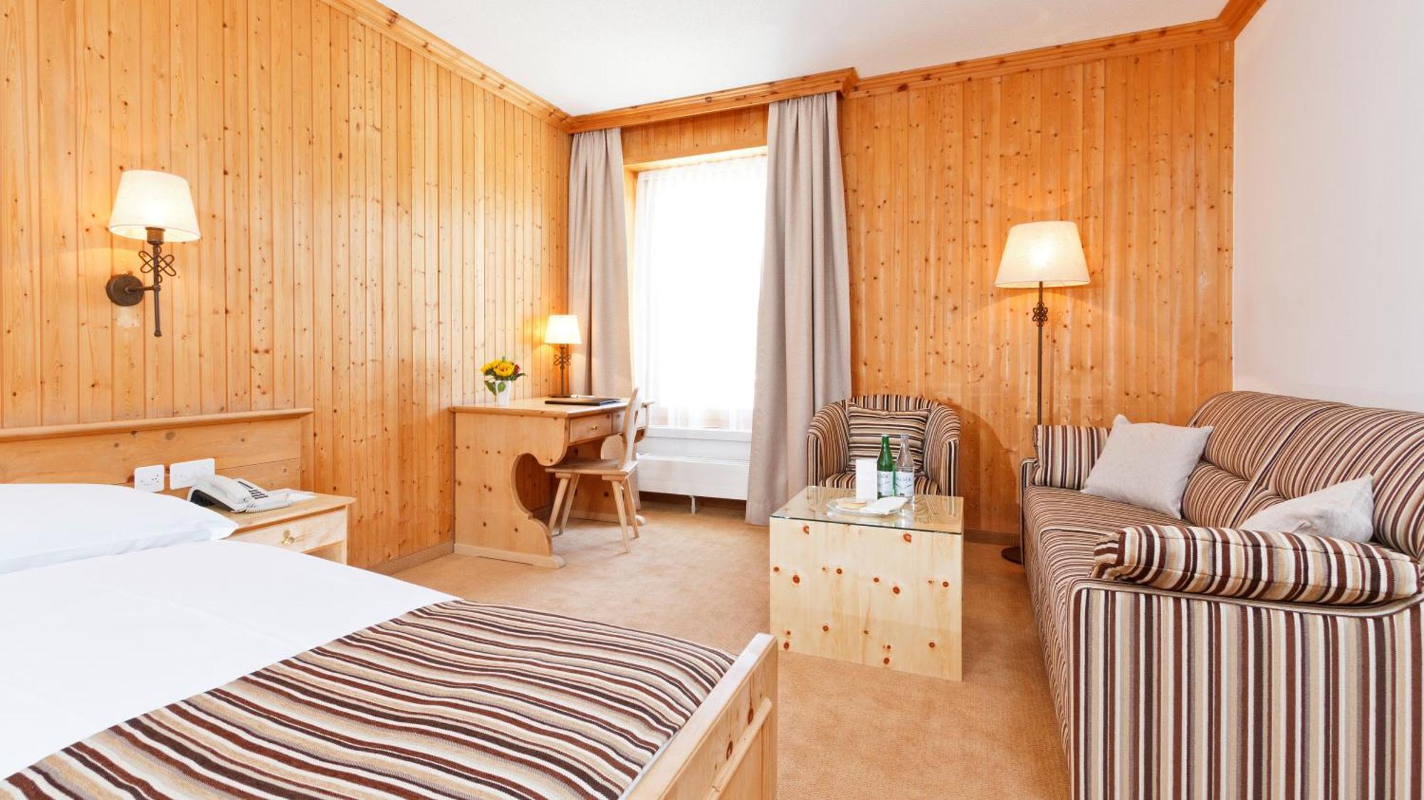 Edelweiss Swiss Quality Hotel Sils-Maria Habitación foto