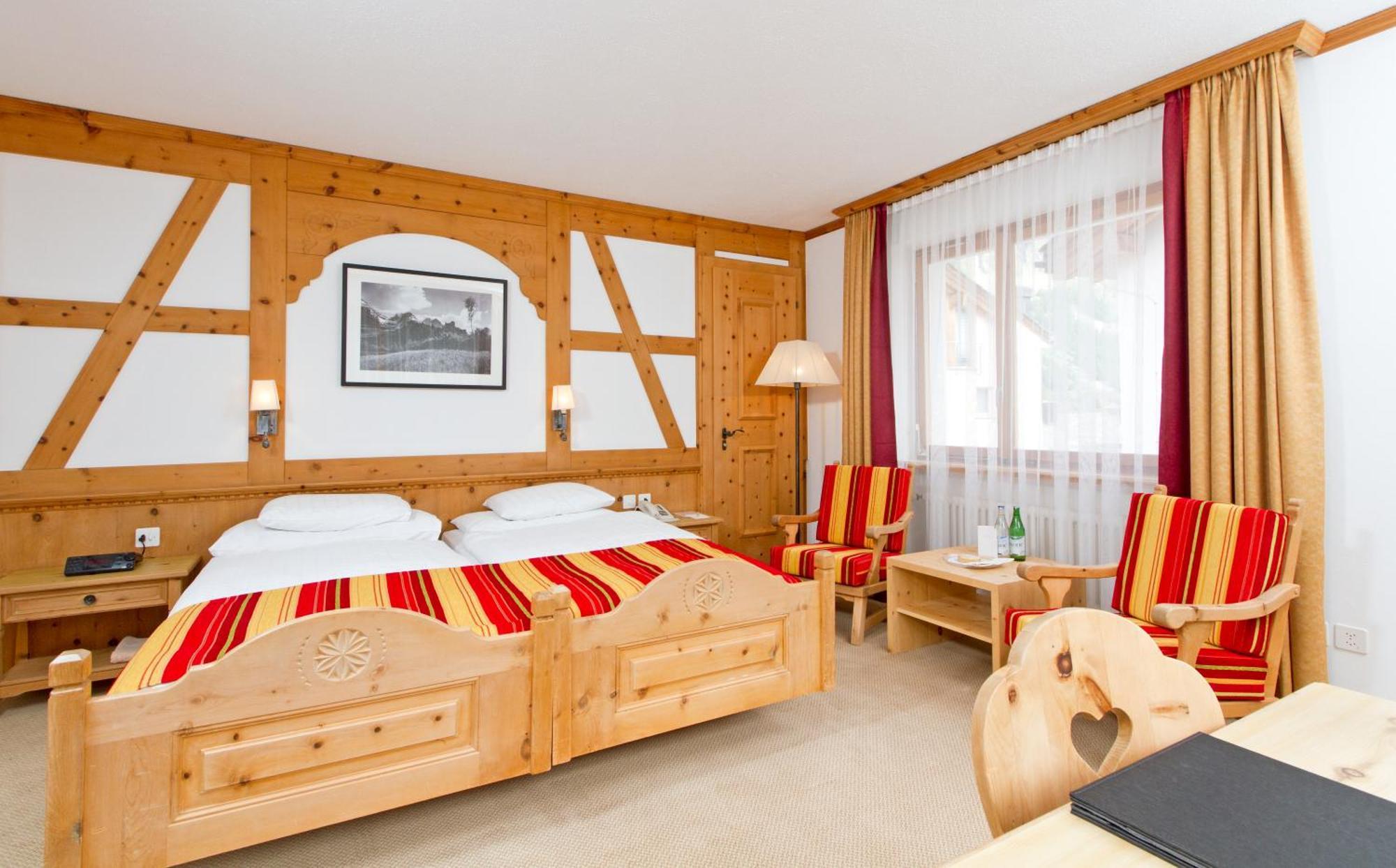 Edelweiss Swiss Quality Hotel Sils-Maria Habitación foto